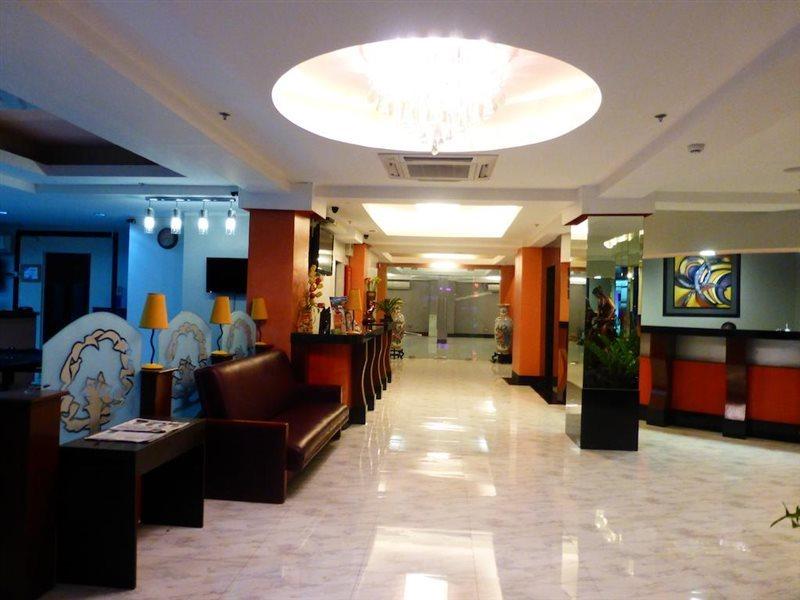 Silver Oaks Suites & Hotel Manila Esterno foto