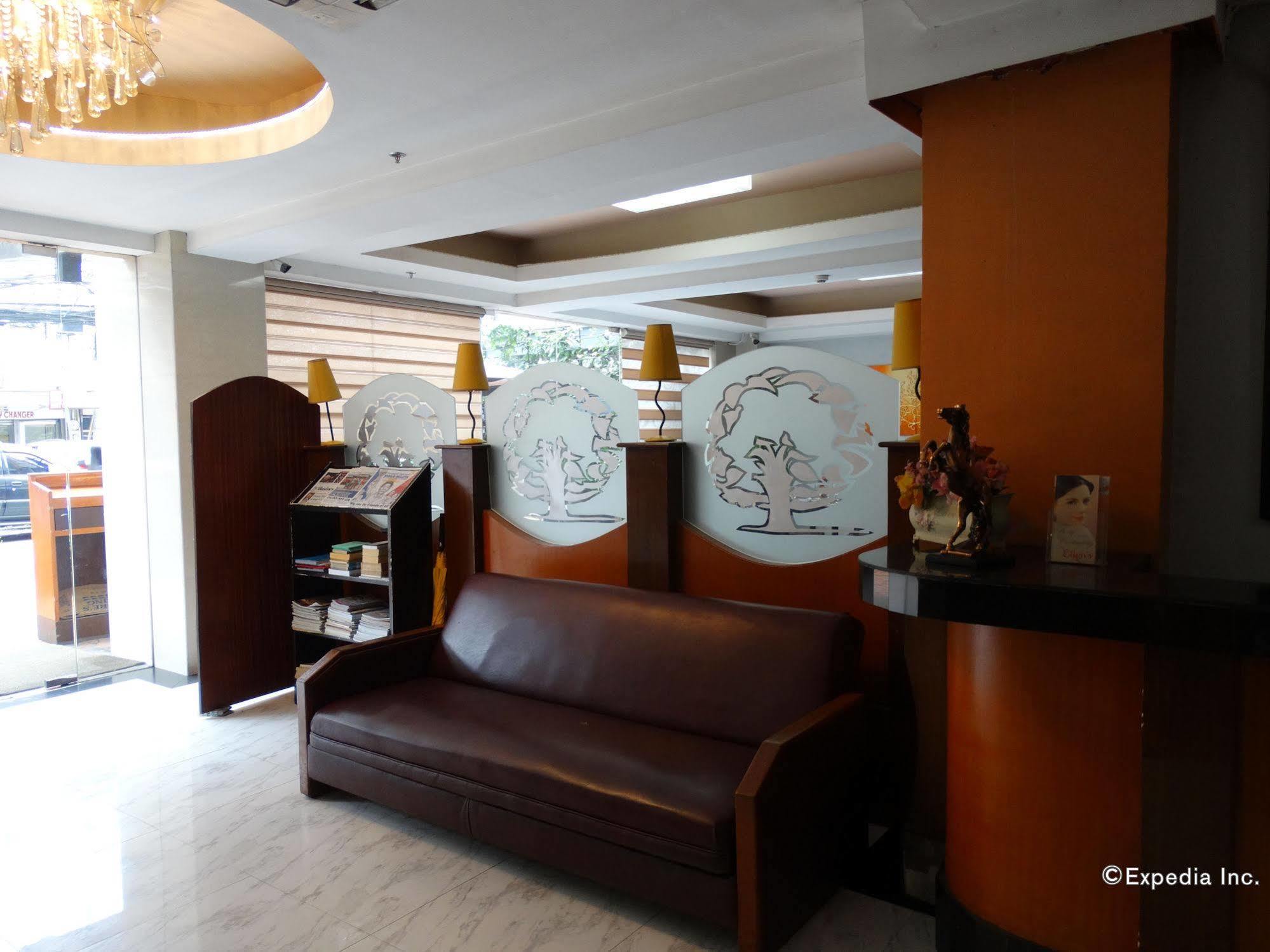 Silver Oaks Suites & Hotel Manila Esterno foto